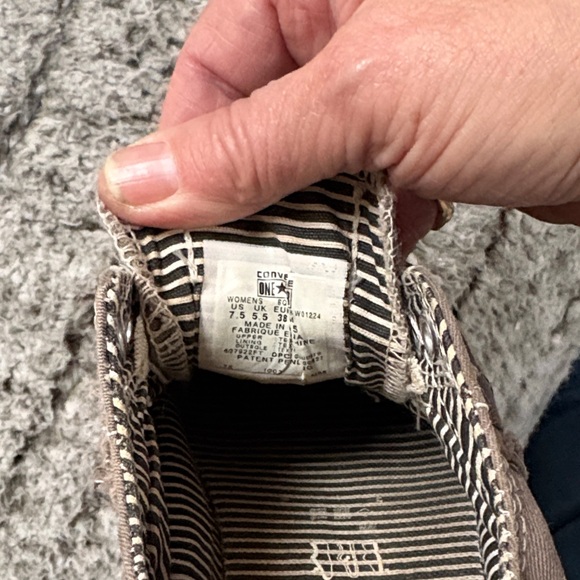 Converse One Star Men's Sneakers in Brown and Cream - Picture 7 of 10